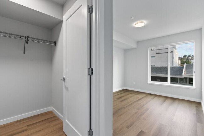 Building Photo - Stunning Brand-New Ballard Townhome with Air Conditioning