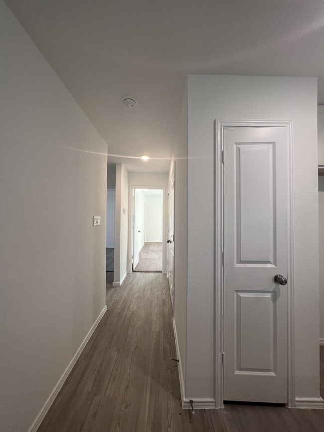 Building Photo - 5479 Daphne Path