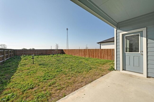 Building Photo - 229 Frogmore Lp
