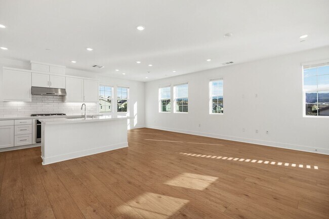 Building Photo - Brand-New Home for Lease in Rancho Mission Viejo – Resort-Style Living