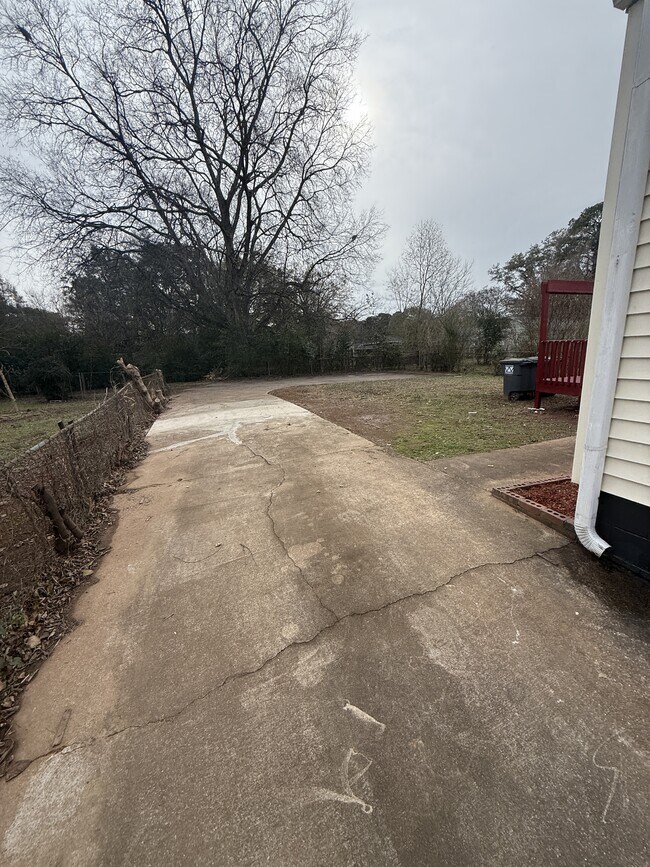 Building Photo - 505 Sunrise Blvd