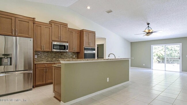 Building Photo - 13031 Chets Creek Dr N