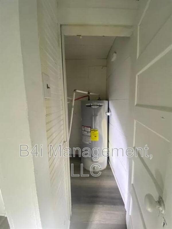 Building Photo - 2235 Irwinton Rd