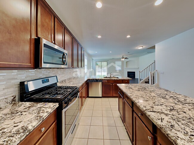 Building Photo - 16974 W Hilton Ave