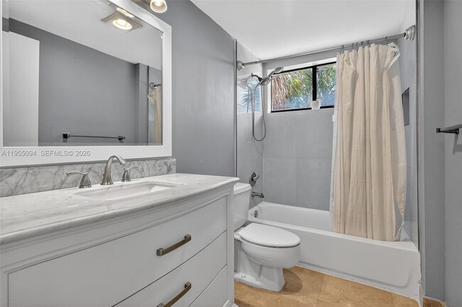 Building Photo - 491 Ives Dairy Rd