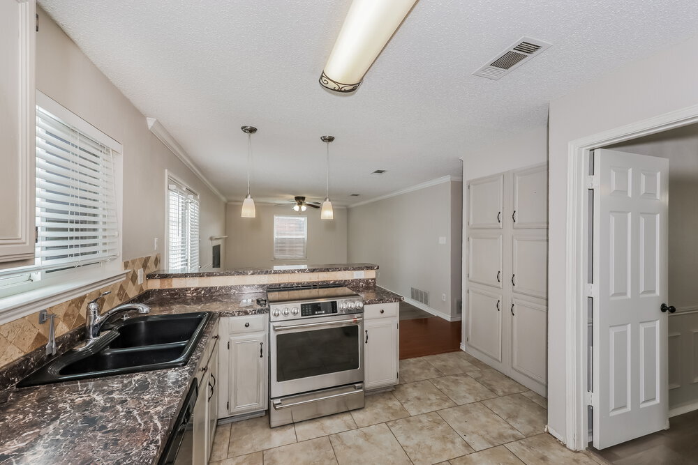 Building Photo - 5024 Flat Creek Dr