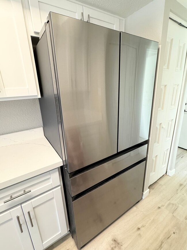 Building Photo - Newly Renovated 3 bedroom 2 bathroom House In Tempe. Private Pool With Pool Service Included