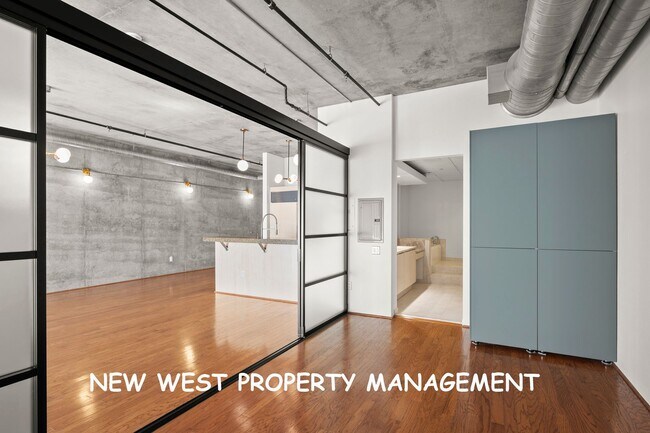 Building Photo - Expansive East Village 2-Bedroom at Parklo...