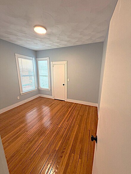 Building Photo - 172 Ellsworth Avenue