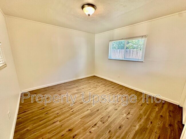 Building Photo - 1516 Yale Ct