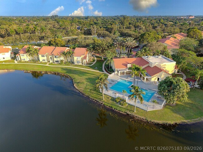 Building Photo - 12730 Vista Isles Dr
