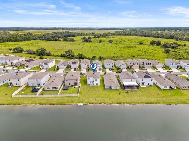 Building Photo - 16847 Delia St