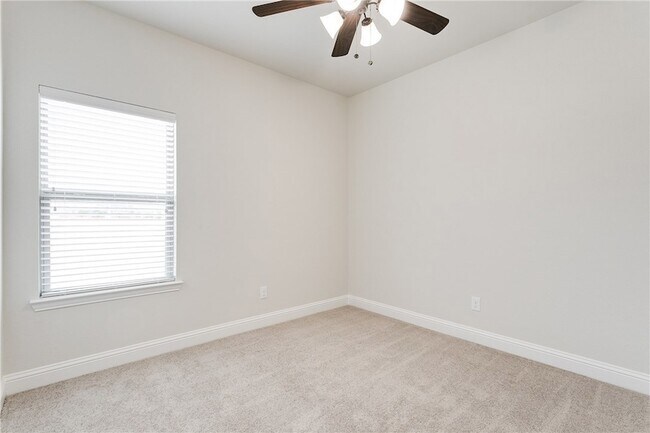 Building Photo - 601 Beechwood Dr