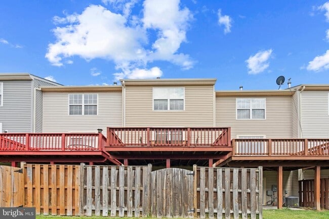 Building Photo - 15728 John Diskin Cir