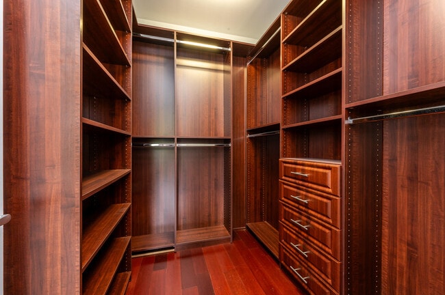 Building Photo - 486 SW 5th St