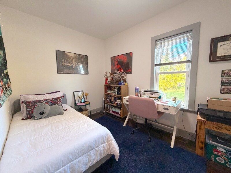 Building Photo - 1419 Fischer St