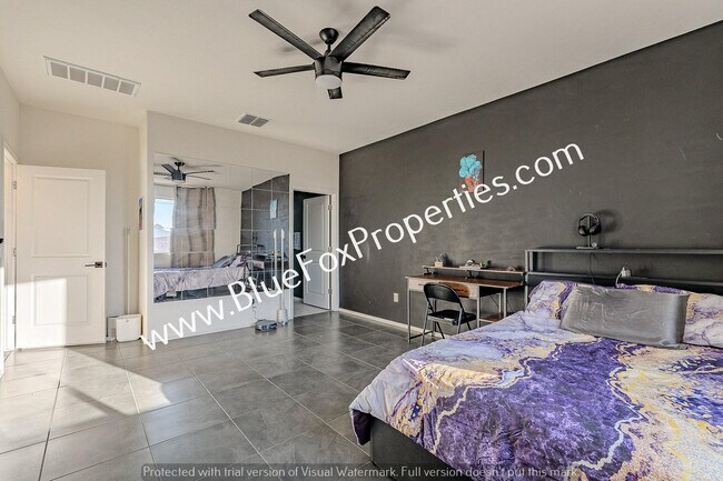 Building Photo - 8683 N Calle La Canoa