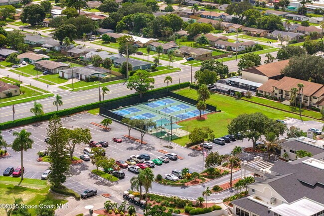 Building Photo - 1387 Gleneagles Ct