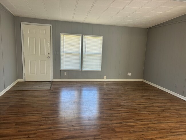 Building Photo - 4710 Dickey Ln