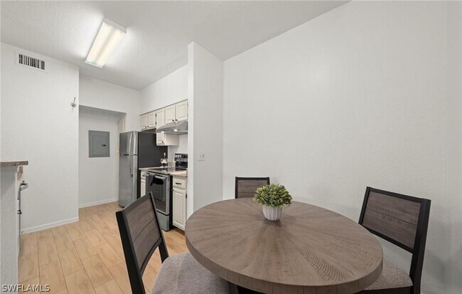 Building Photo - 23500 Walden Center Dr