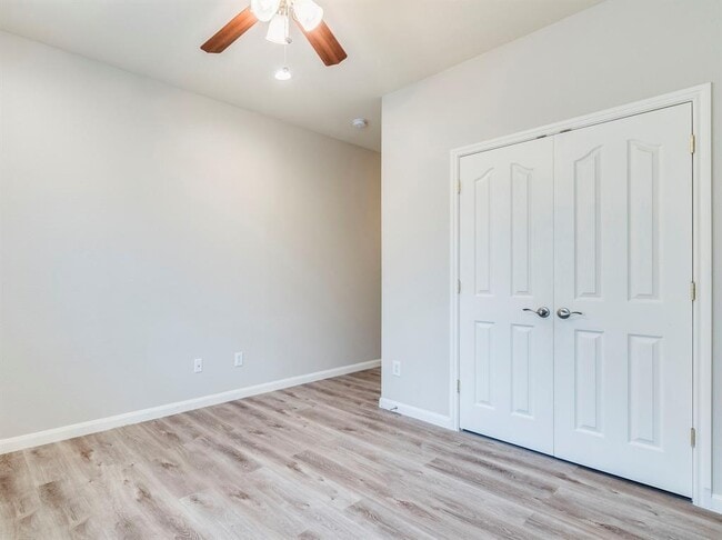 Building Photo - 1301 Horseback Hollow