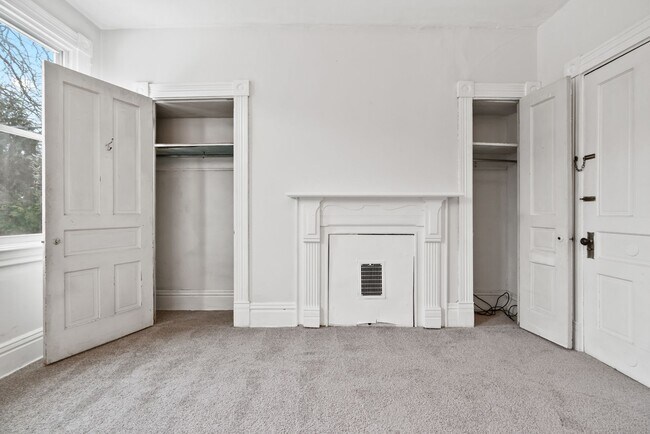 Building Photo - 67 Oregon Ave