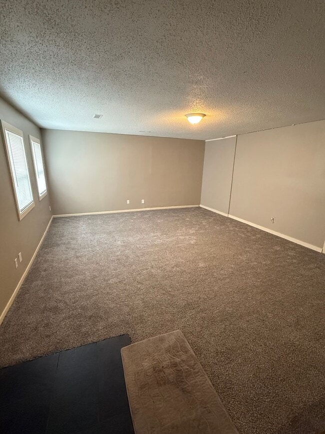 Building Photo - Spacious 3 Bedroom Duplex Near McConnell AFB & Spirit AeroSystems