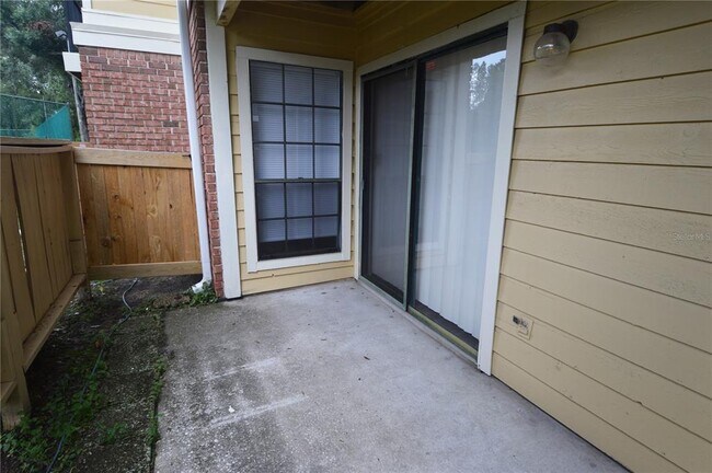 Building Photo - 8742 Mallard Reserve Dr