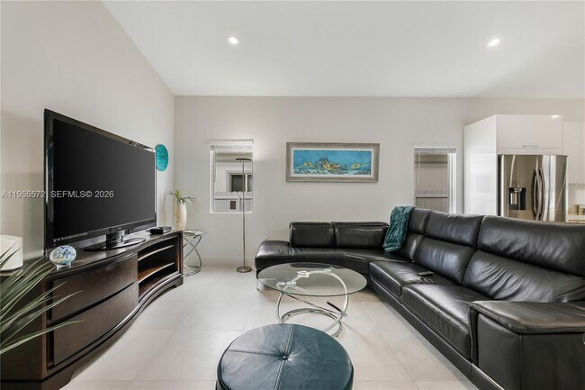 Building Photo - 640 Colson Dr