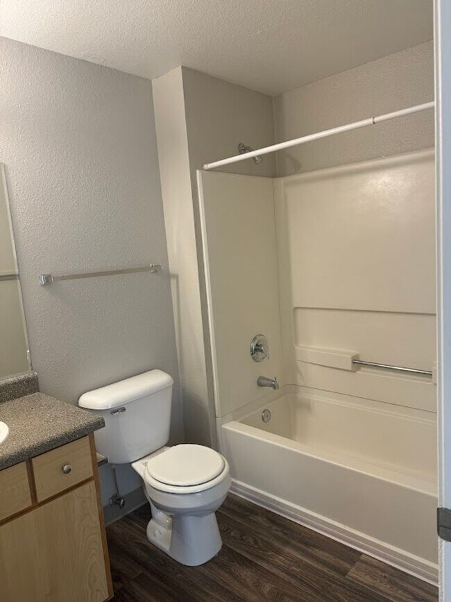 Building Photo - A New Wave of Living Here At Powell Court Apartments!