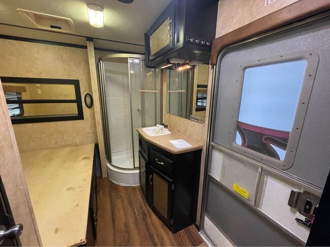 Building Photo - 5250 US-441