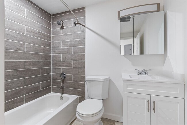 Building Photo - 55 Broad St