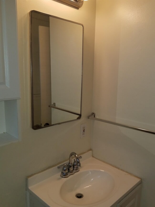 Building Photo - 1738 Fourth St