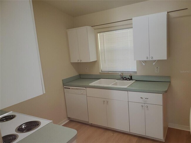 Building Photo - 1686 SW 107th Ln