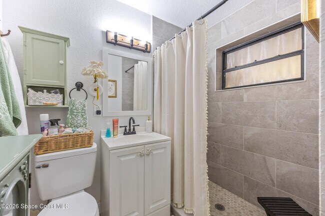 Building Photo - 229 NE 1st St