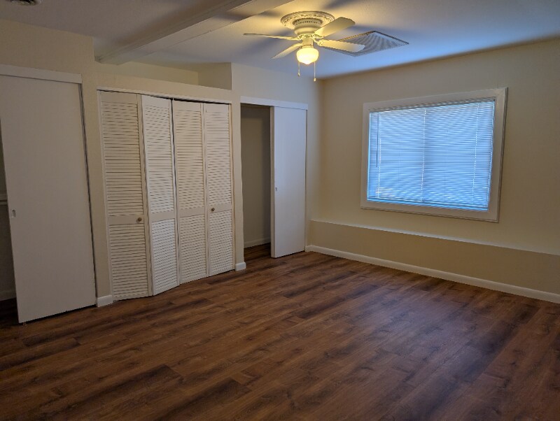 Building Photo - 3637 S Clement Ave