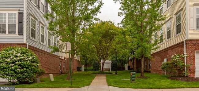 Building Photo - 8067 Nicosh Cir Ln