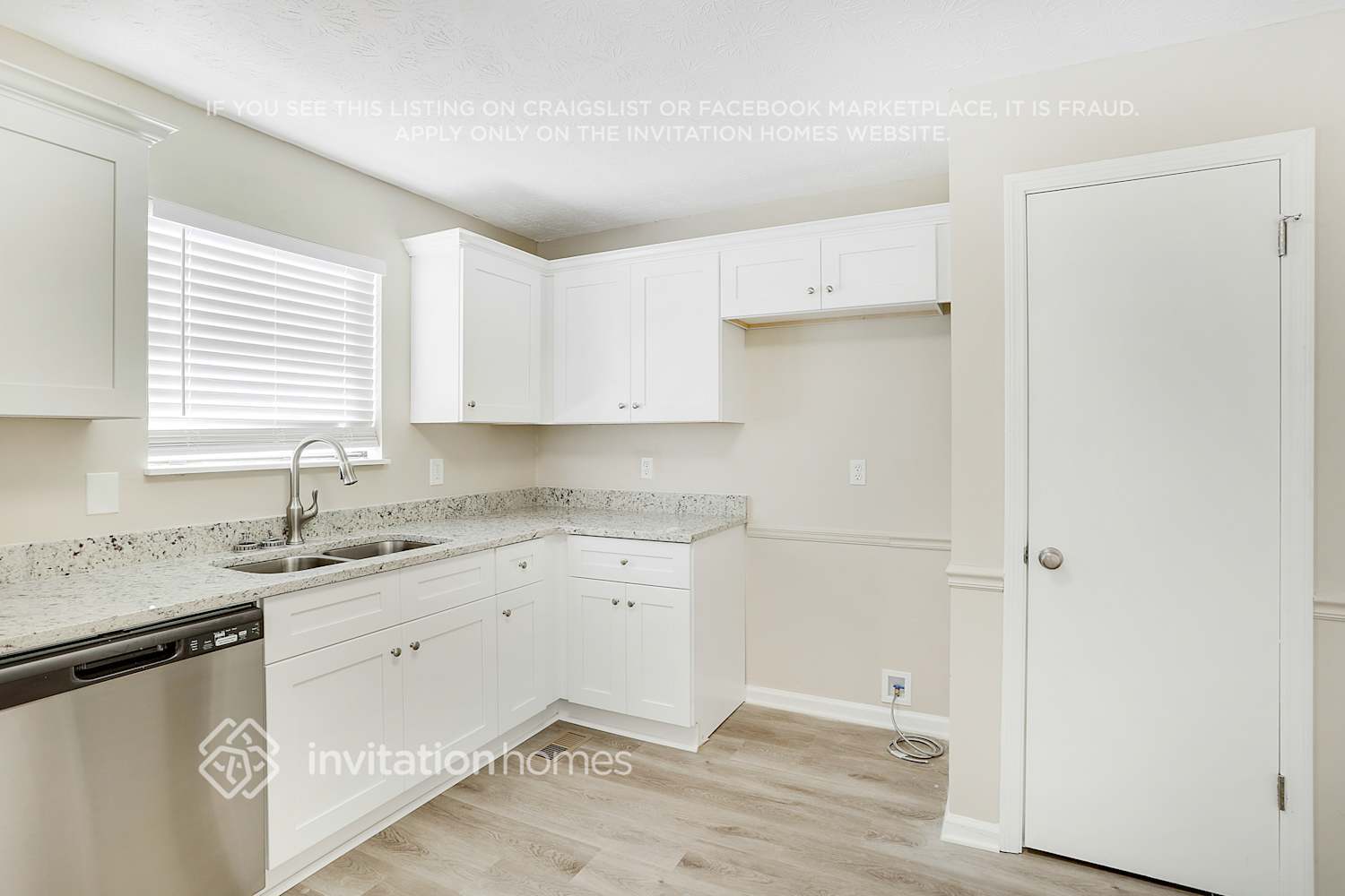 Building Photo - 4261 Willow Ridge Rd