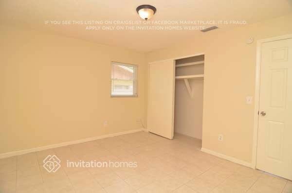 Building Photo - 520 Donna Dr