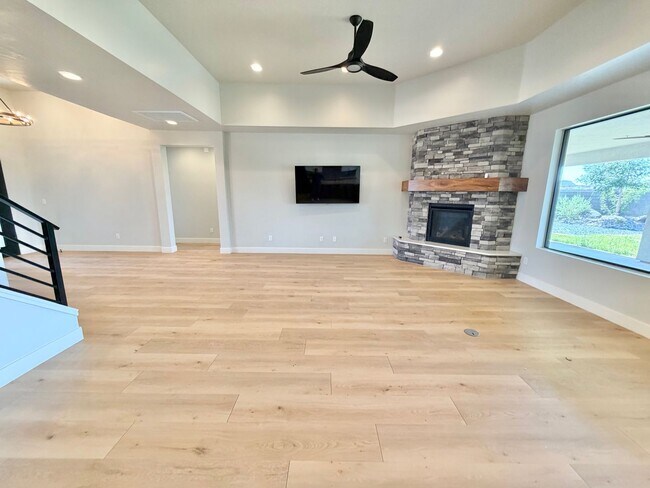 Building Photo - 3134 Blue Heron Dr