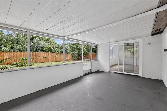 Building Photo - 5644 Berlin Dr