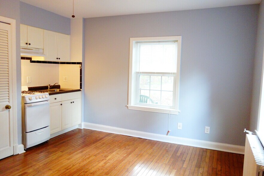 Building Photo - 311 Domer Ave