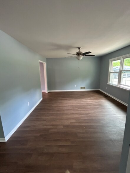 Building Photo - 138 Lester Ave