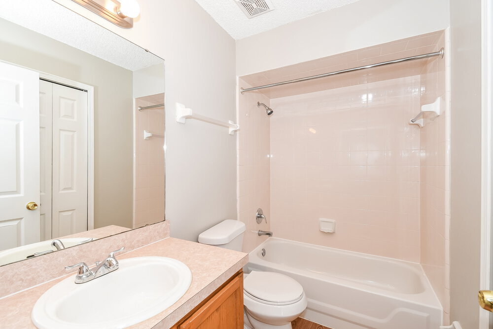 Building Photo - 542 Lewis Morris St