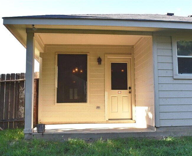 Building Photo - 15531 Forest Creek Farms Dr