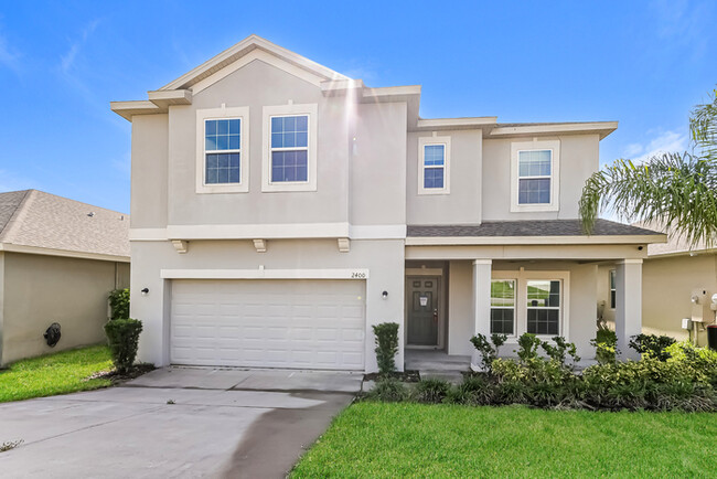 Primary Photo - Spacious Home in Haines City with Fenced Yard