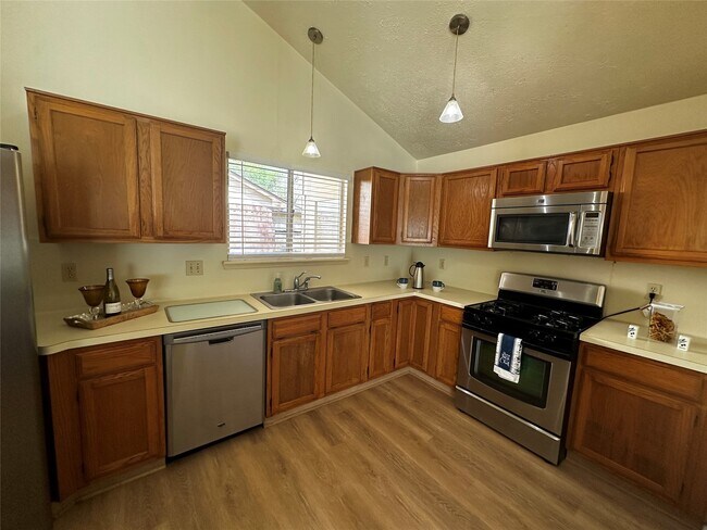 Building Photo - 3044 High Plains Dr