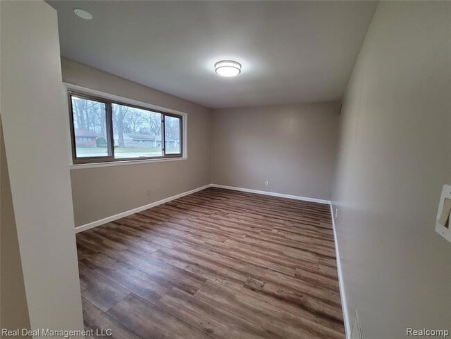 Building Photo - 2534 Depew Dr