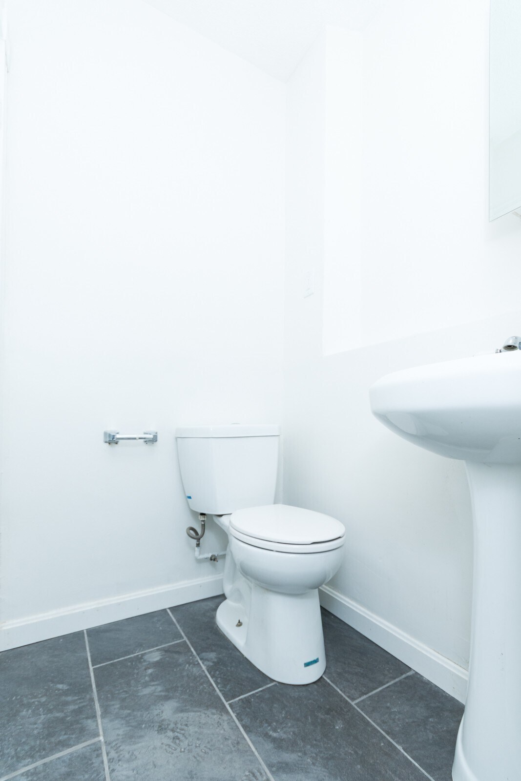 Building Photo - 25 Oakwood St