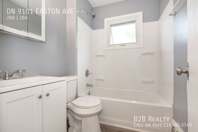Building Photo - DN 9101 EASTON AVE--